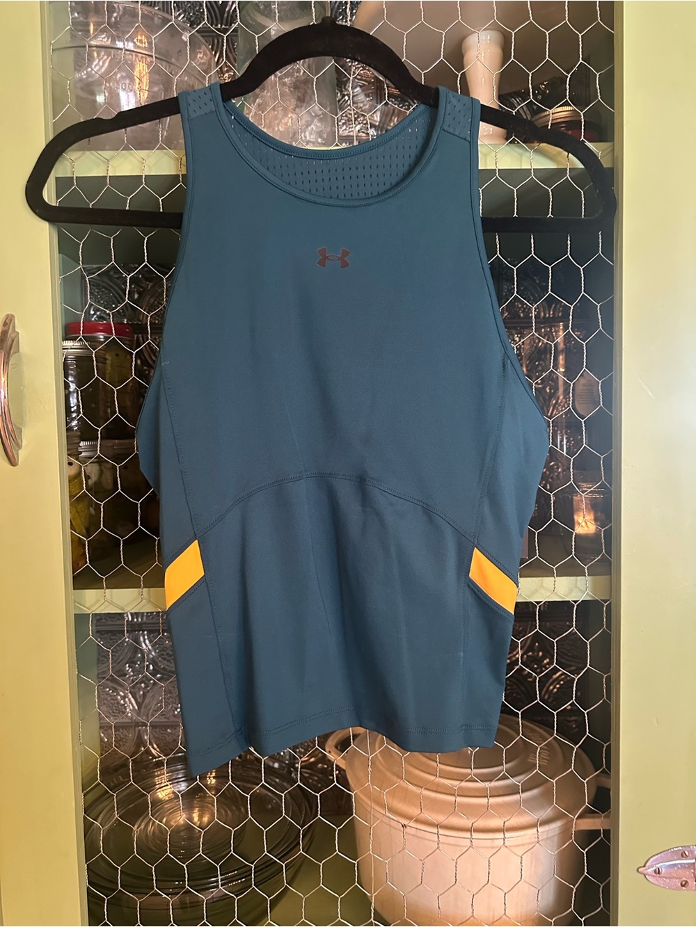 Under Armour mesh Women's Teal Athletic Tank new